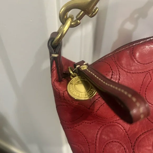 Red Coach Signature-Pattern Shoulder Bag - Picture 3 of 6
